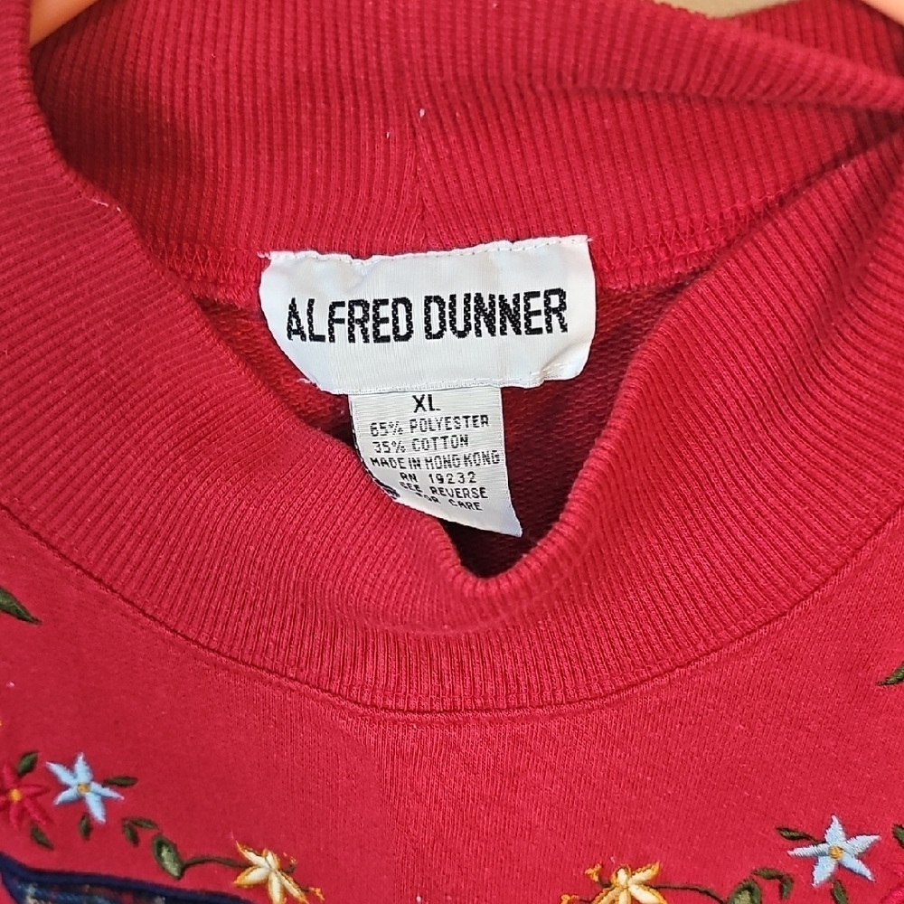 Alfred Dunner Red Embroidered Plaid Bow Sweater Vintage - Picture 2 of 4